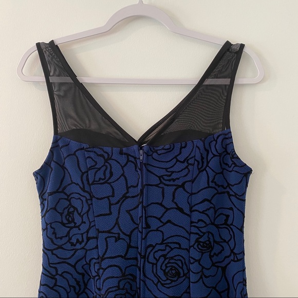 NWT TRIXXI LADIES FLARE DRESS SIZE SMALL - Picture 5 of 7